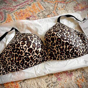 Knix WingWoman Bra 34F Leopard Wireless Contour Lift Support New